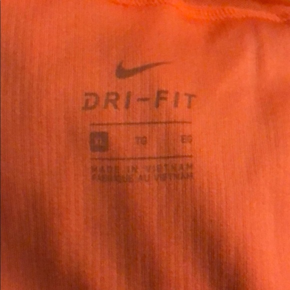 Nike Dri-Fit Tank top Bundle - Picture 4 of 5